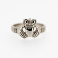 LADIES 18CT WHITE GOLD CLADDAGH RING