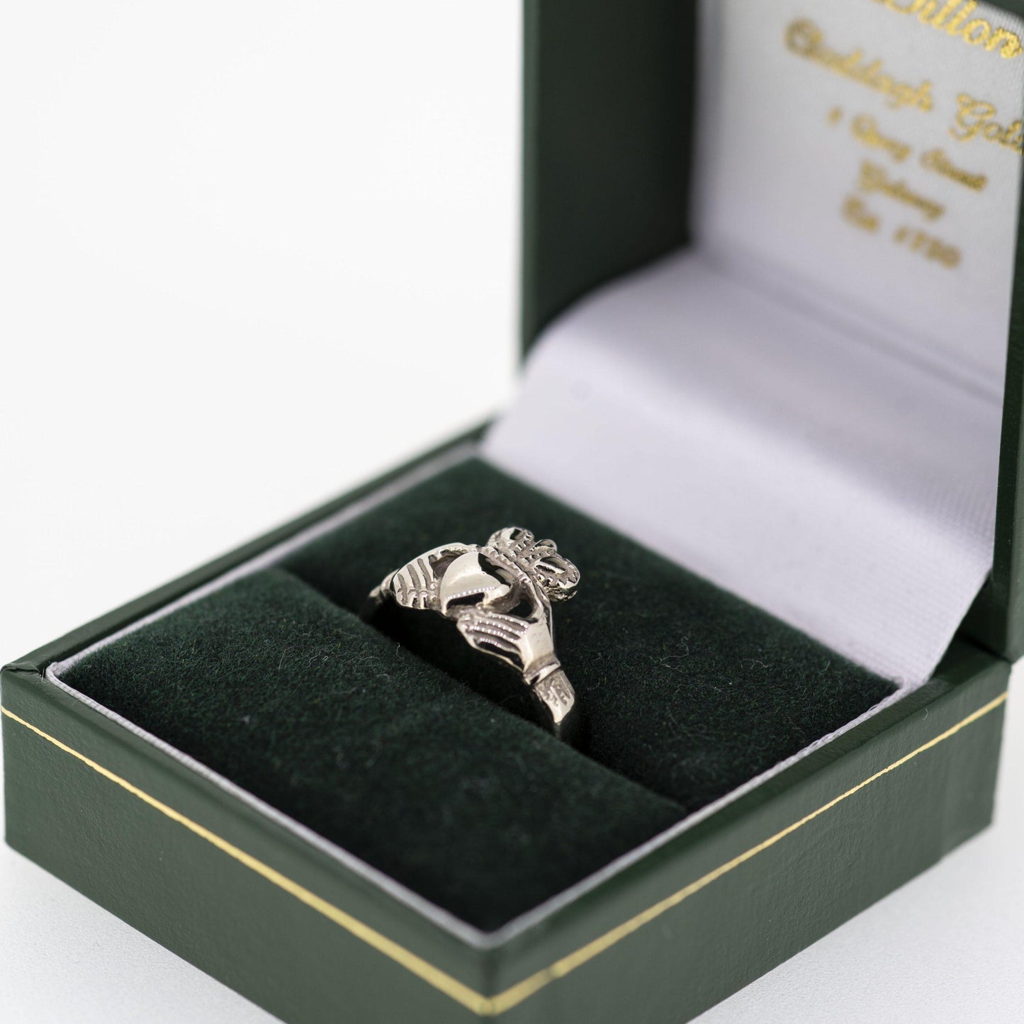LADIES 18CT WHITE GOLD CLADDAGH RING